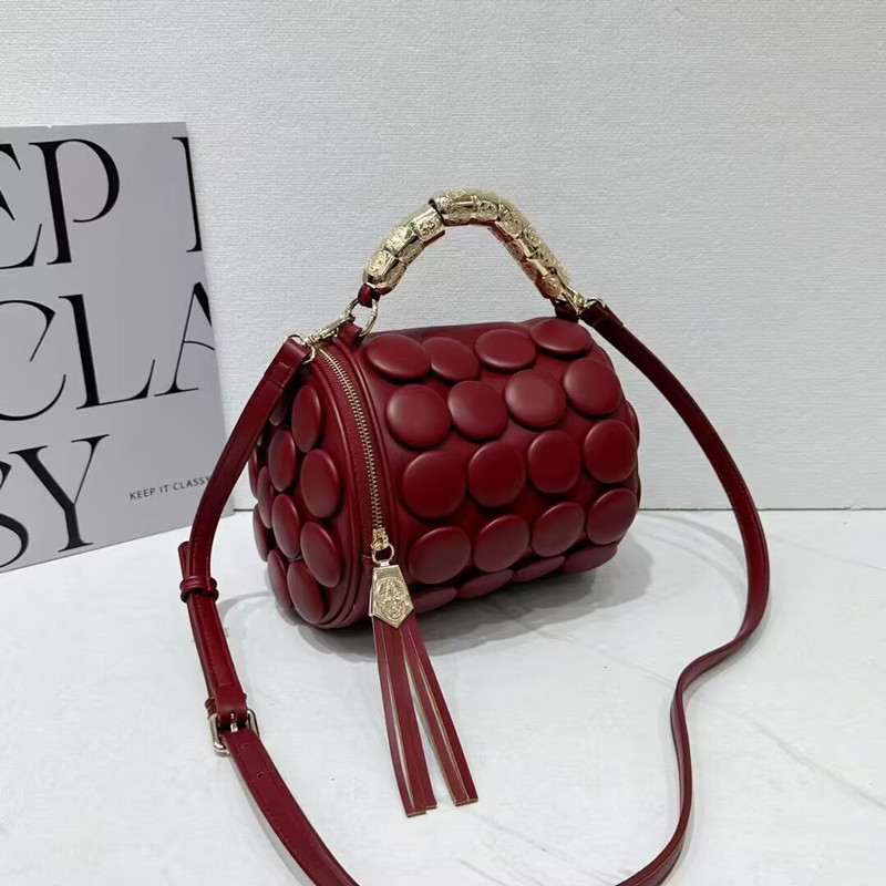 Interior Design Youtube - Novo Design 2025: Bolsas Femininas Retrô